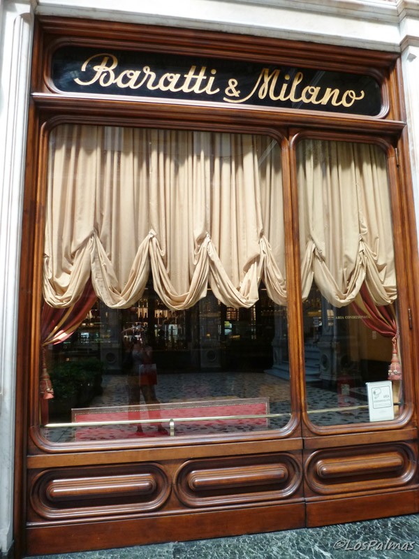 Caffè Baratti e Milano en Piazza Castello de Turín. Cafés históricos