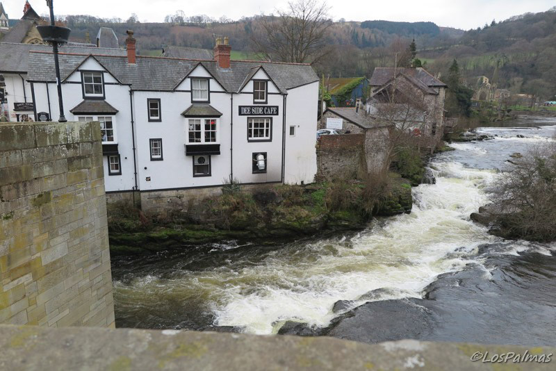 Río Dee  Llangonen Wales Gales Galles