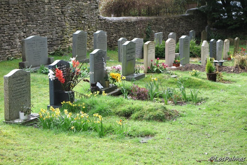 Cementerio de Castle Combe en los Cotswolds