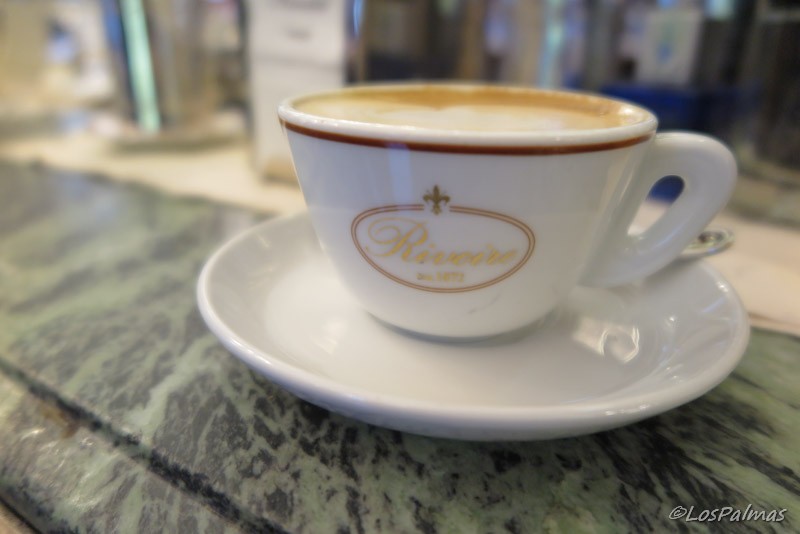 cappuccino en el caffè Rivoire de Florencia